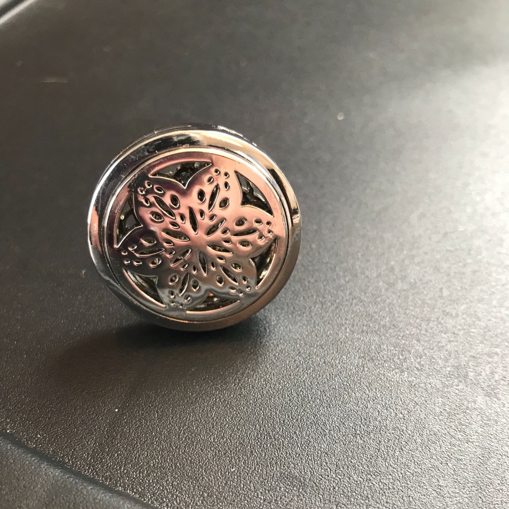 Essential Oil Clip